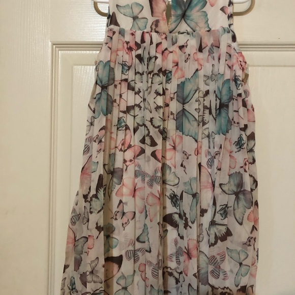 Girls dress - Picture 2 of 2